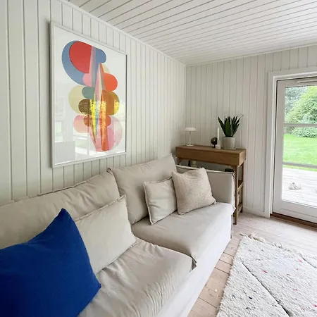 Unpretentious Idyll On Nature-rich Sjaellands Odde 別荘 *