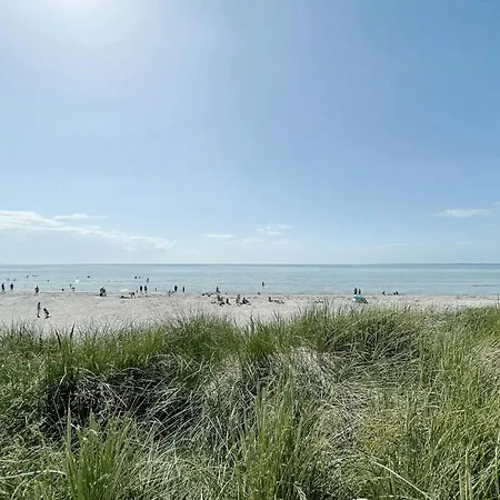 Unpretentious Idyll On Nature-rich Sjaellands Odde 別荘